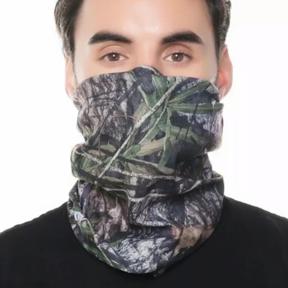 2 for $14 Microfiber face covering/ sports buff